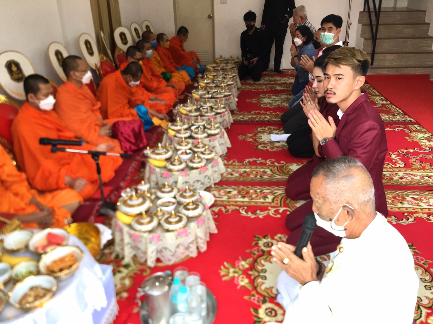 รับจัดงานทำบุญ… ทำบุญบ้าน,ทำบุญขึ้นบ้านใหม่ ,ทำบุญบริษัท ,ทำบุญหน่วยงานต่างๆ ,ทำบุญประจำปี ,ทำบุญปีใหม่ ทำบุญวันเกิด ,ทำบุญครบรอบ ,ทำบุญงานแต่งงาน ,ทำบุญเลี้ยงพระ และอื่นๆ บริการครบวงจร เสริมบุญ เสริมบารมี เสริมสิริมงคล เจริญรุ่งเรือง