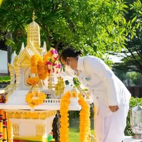 รับจัดงานทำบุญบ้าน, ทำบุญบริษัท, ทำบุญขึ้นบ้านใหม่, รับตั้งศาลพระพรหม, ศาลพระภูมิ, ศาลเจ้าที่