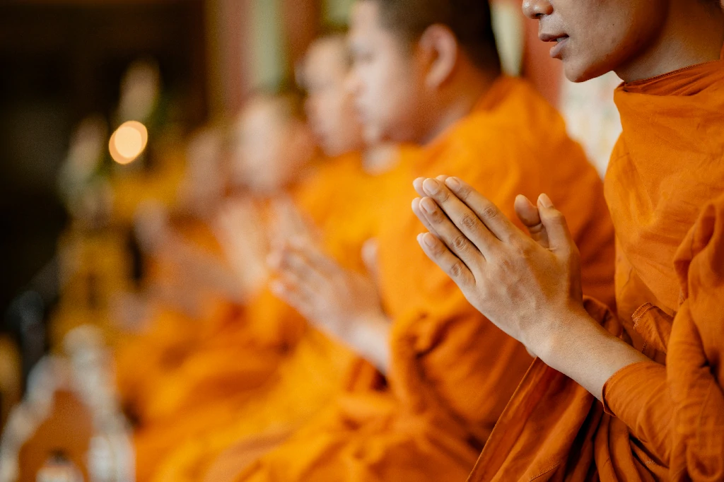 รับจัดงานทำบุญบ้าน, ทำบุญบริษัท, ทำบุญขึ้นบ้านใหม่, รับตั้งศาลพระพรหม, ศาลพระภูมิ, ศาลเจ้าที่