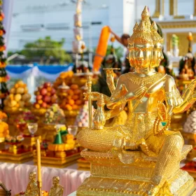 รับจัดงานทำบุญบ้าน, ทำบุญบริษัท, ทำบุญขึ้นบ้านใหม่, รับตั้งศาลพระพรหม, ศาลพระภูมิ, ศาลเจ้าที่