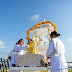 รับจัดงานทำบุญบ้าน, ทำบุญบริษัท, ทำบุญขึ้นบ้านใหม่, รับตั้งศาลพระพรหม, ศาลพระภูมิ, ศาลเจ้าที่