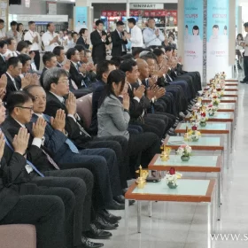 รับจัดงานทำบุญบ้าน, ทำบุญบริษัท, ทำบุญขึ้นบ้านใหม่, รับตั้งศาลพระพรหม, ศาลพระภูมิ, ศาลเจ้าที่