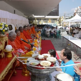 รับจัดงานทำบุญบ้าน, ทำบุญบริษัท, ทำบุญขึ้นบ้านใหม่, รับตั้งศาลพระพรหม, ศาลพระภูมิ, ศาลเจ้าที่